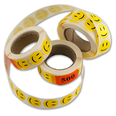 Glad Gula Smiley klistermärken 2cm - 500 stycken