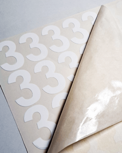 Dekalark med nummer 3 Vit