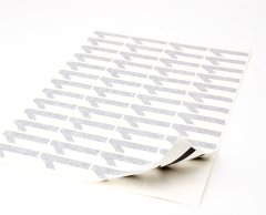 Klistermärksark med svart nummer 1